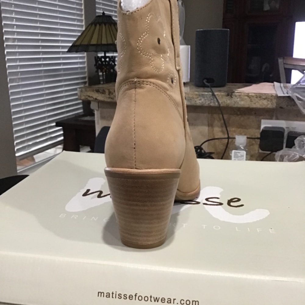 Matisse Tan Leather Western Style Bootie Brand New Si… - Gem